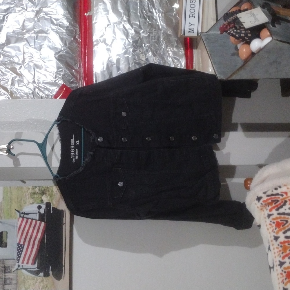 Gap black denim jacket